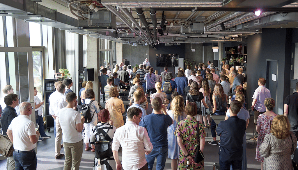 Statistikerinnen und Statistiker aus dem ganzen Bundesgebiet folgten der Einladung zum Empfang anlässlich des 125-jährigen Bestehens der Statistik in Düsseldorf © Landeshauptstadt Düsseldorf/Claus Langer