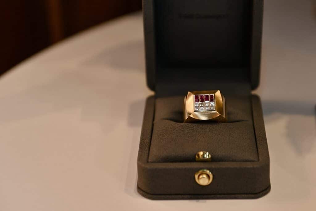 Großer Ehrenring der Landeshauptstadt Düsseldorf © Lokalbüro