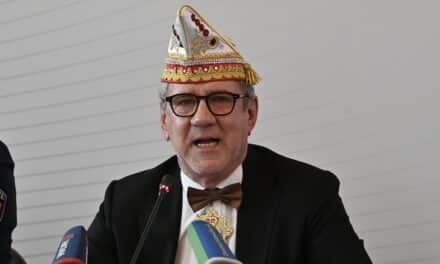 Düsseldorfer Karneval weiter im Aufwind: Lothar Hörning bleibt CC-Präsident