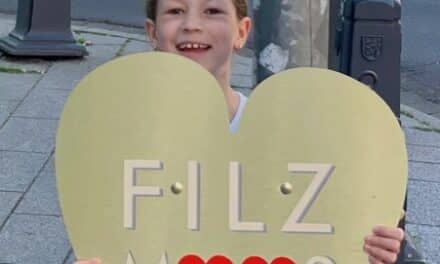 Schulaufgabe, die Freude macht: Von Düsseldorf nach Filzmoos – Sommerurlaub kreativ festgehalten