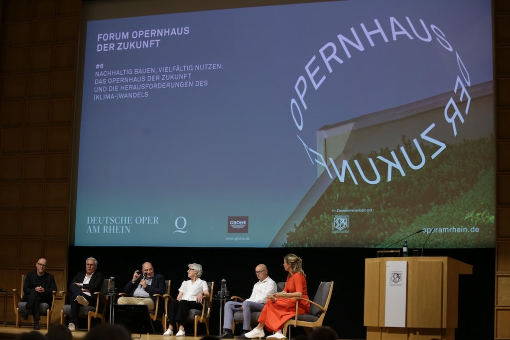 Die sechste Ausgabe der Reihe "Forum Opernhaus der Zukunft" stellte den Klimawandel in den Mittelpunkt und fragte nach seiner Bedeutung für Planung und Bau  © Landeshauptstadt Düsseldorf/Ingo Lammert