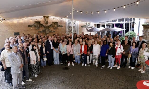 Dankeschön-Empfang für Engagierte im Rathausinnenhof