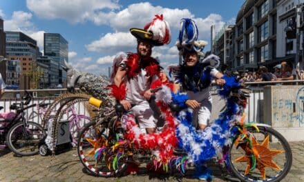 Mit Karnevalsgeist aufs Podium: „Die fliegenden Prinzgardisten“ erobern Platz 3 beim Red Bull Sattelfest