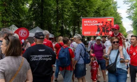 Saisonauftakt im Grünen: Fortuna feierte mit Fans im Hofgarten