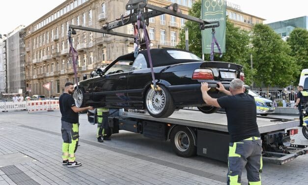 Großkontrolle in der Stadtmitte: Polizei ahndet 685 Tempoverstöße und 325 Ordnungswidrigkeiten