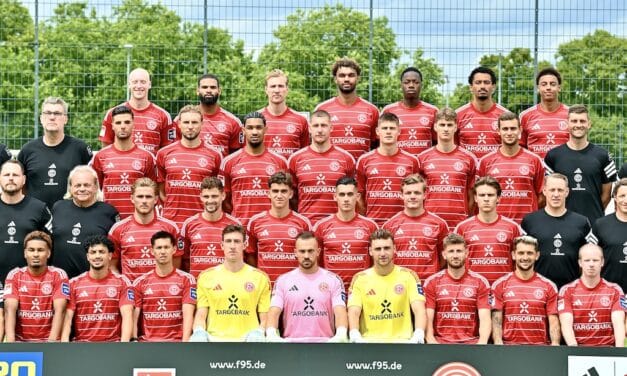 „Das neue Fortuna-Mannschaftsfoto für die Spielzeit 2025/26  © Lokalbüro