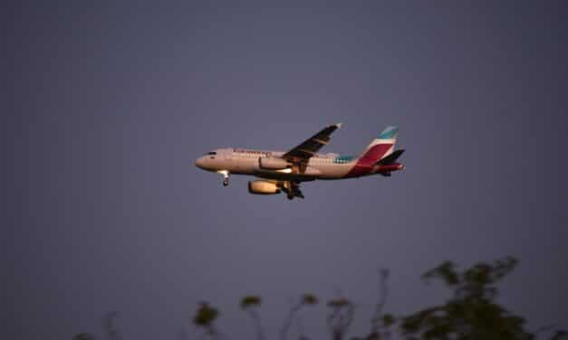 Starke Nachfrage, verlässliche Abläufe, buntes Erlebnisprogramm: Flughafen Düsseldorf erwartet 3,4 Millionen Passagiere in den Sommerferien