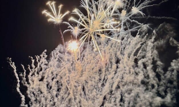 Explosion beim Rheinkirmes-Feuerwerk in Düsseldorf: 19 Verletzte – Ursache noch unklar