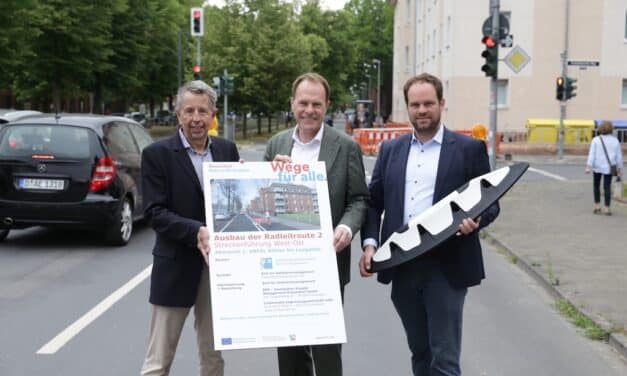 Offizieller Bauauftakt für die Radleitroute 2