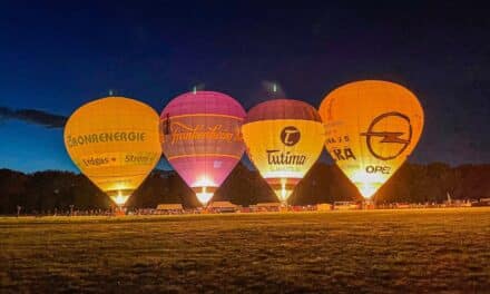 Flugplatzfest des Aero-Klubs Düsseldorf begeisterte Besucher in Ludenberg