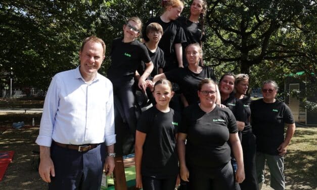 Olympic Adventure Camp: OB Dr. Keller vom Schwerpunkttag “Inklusion im Sport” begeistert