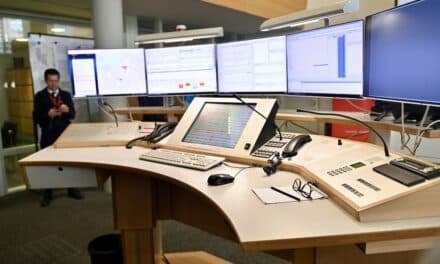 Neuer Karriereweg bei der Feuerwehr Düsseldorf: Direkteinstieg in die Leitstelle