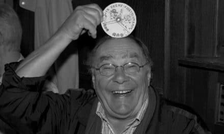 Düsseldorfer Karnevalsurgestein Hermann Schmitz mit 86 Jahren verstorben