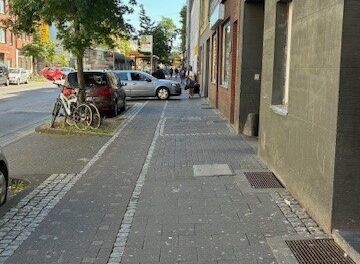 Oberbilk – Ellerstraße – Fahrradfahrerin stößt mit Fußgänger zusammen – Polizei sucht weitere Zeugen