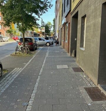 Oberbilk – Ellerstraße – Fahrradfahrerin stößt mit Fußgänger zusammen – Polizei sucht weitere Zeugen