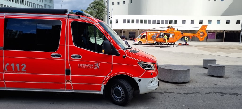 Arbeitsunfall bei Tiefbauarbeiten - zwei Arbeiter schwer verletzt © Patrick Schüller