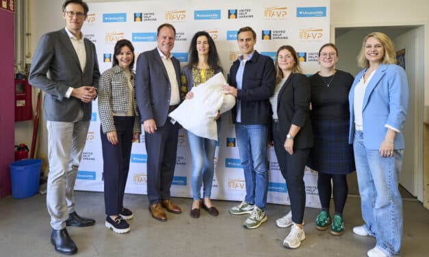 Bettwäsche-Spende für Hilfsprojekte in Düsseldorf