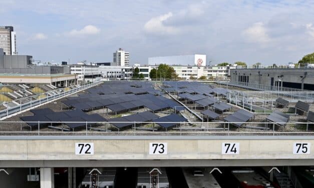 Rheinbahn nimmt hochmodernes Ladezentrum für Elektrobusse in Betrieb