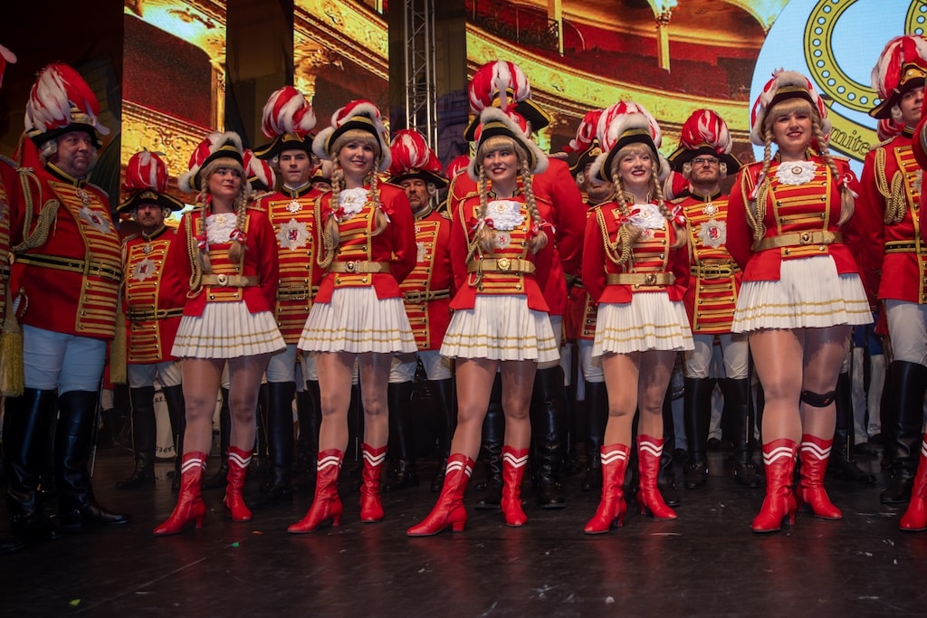 Saybolbild Tanzgarde Rot Weiss © LB / Olaf Oidtmann