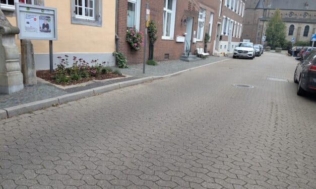 Stolpersteine auf der Graf Engelbert Straße