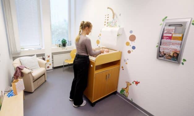 Neuer Service für Familien: Stillen und Wickeln direkt am Hauptbahnhof