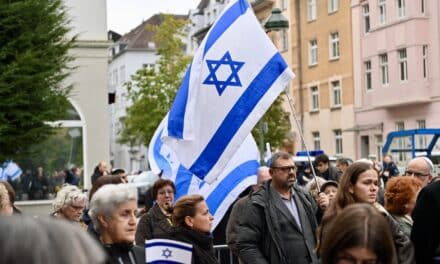 Düsseldorf erinnert an die Opfer des 7. Oktober – Zeichen gegen Antisemitismus
