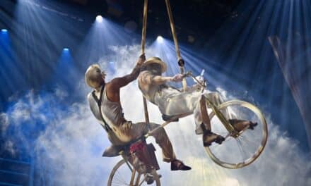 Extravaganza – Ein Rausch aus Licht, Musik und Verführung