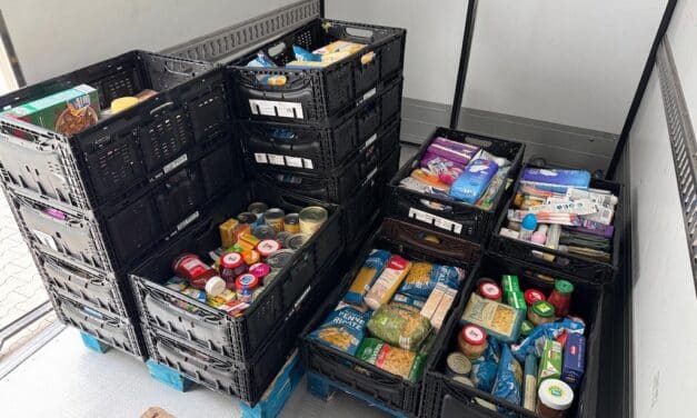 Lions Club Kaiserswerth spendet 50 Kisten für die&nbsp;Tafel