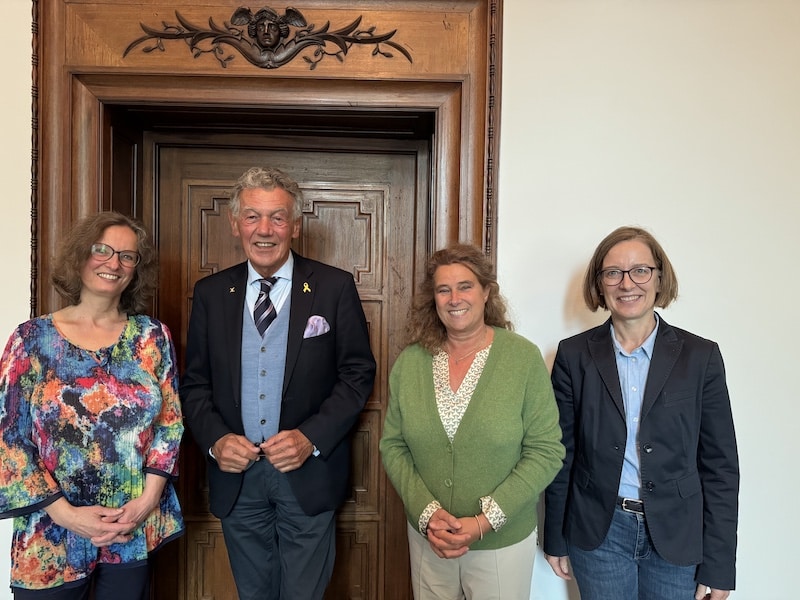 v.l.Oberstaatsanwältin Ricarda Battenstein, Wolfgang Rolshoven, Leitende Oberstaatsanwältin Dr. Karin Schwarz und rechts Staatsanwältin Alexandra Leue. Foto: Privat