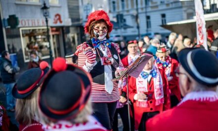 Hoppeditz-Erwachen 2025: Ute Ast feiert ihr Comeback in&nbsp;Eller