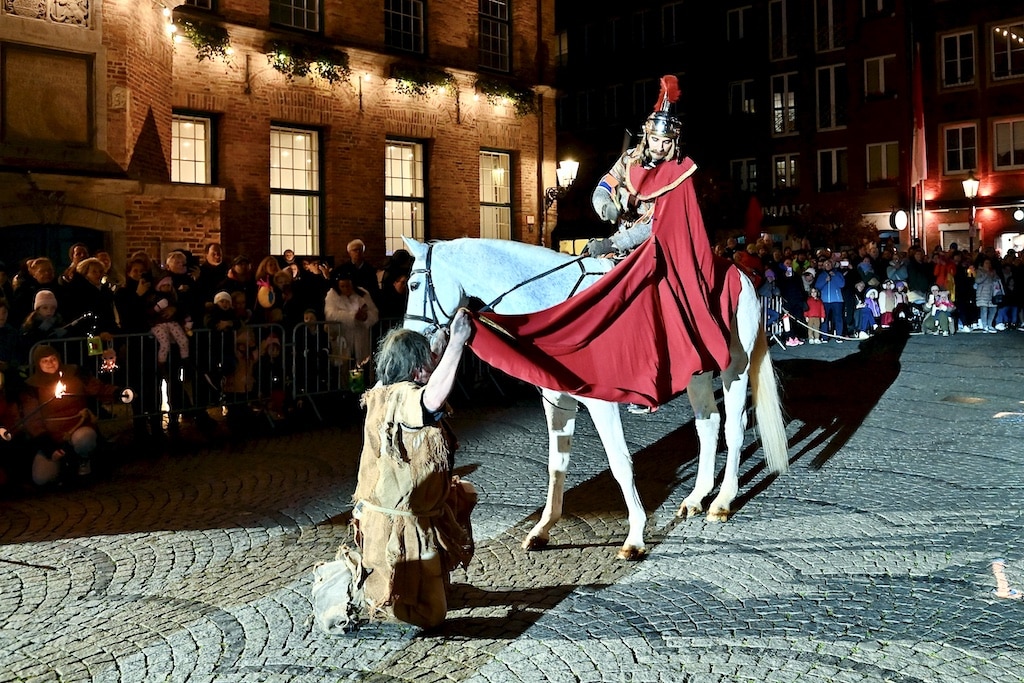 St. Martin teile seinen Mantel © Lokalbüro