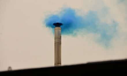 Blauer Rauch über Niederkassel: Burkhard Weiss wird neuer Tonnenbauer