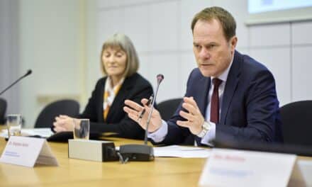 Düsseldorf legt Haushaltsentwurf 2026 vor – Defizit wächst, Stadt reagiert mit Sparkurs