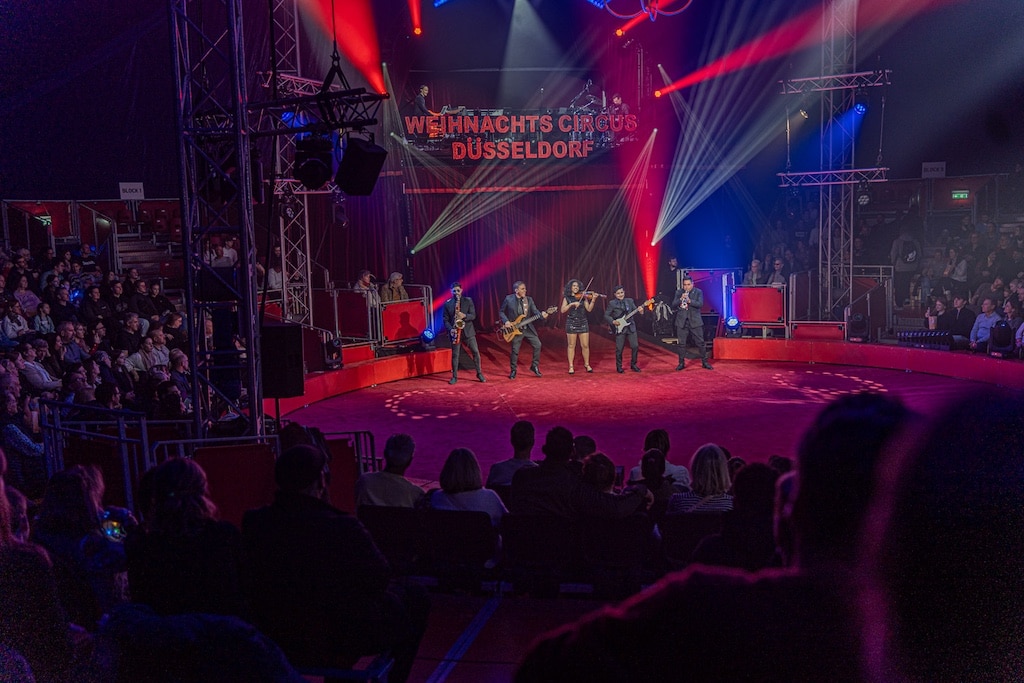 Live-Musik mit dem  Paris Circus Orchesters © LB / Olaf Oistmann