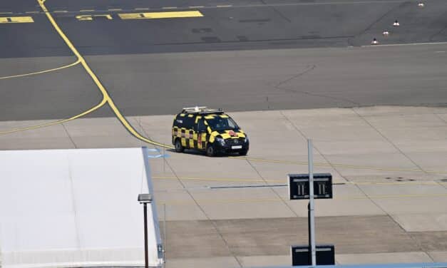 Exklusive Flughafentour für den guten Zweck: Mit Lars Redeligx hinter die Kulissen von&nbsp;DUS