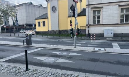 Hubpoller an der Mühlenstraße nach Unfall wieder einsatzbereit