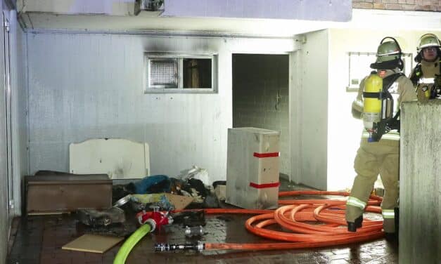 Kellerbrand in Mehrfamilienhaus in Düsseldorf