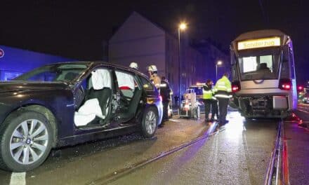 Schwerer Verkehrsunfall auf der Kölner Landstraße