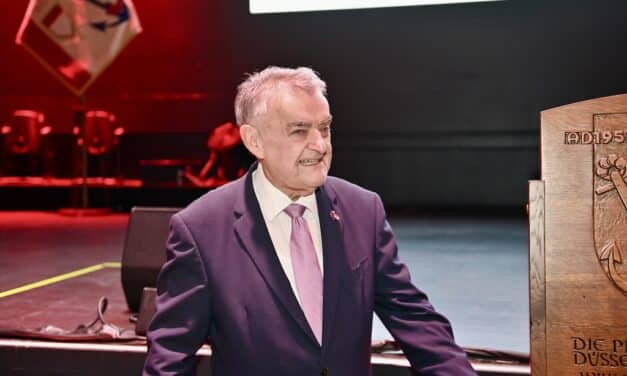 NRW-Innenminister Herbert Reul seit gestern Düsseldorfer Jong