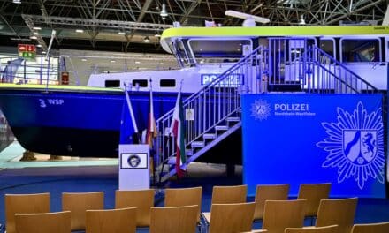 Neue „WSP 3“ feierlich getauft: Modernes Einsatzboot für den Rhein bei&nbsp;Köln