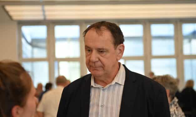 Jacques Tilly wird erster Objektpate des Heinrich-Heine-Instituts