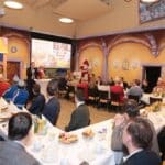 Wirtschaft trifft Karneval beim Närrischen Frühstück