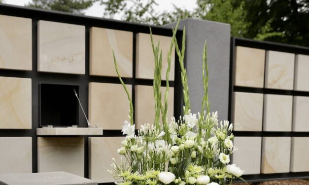 Neue Außenkolumbarien auf den Friedhöfen in Heerdt und Unterrath