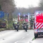 LKW-Unfall auf der Münchener Straße sorgt für Verkehrsbehinderungen