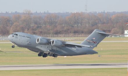 US-Militärtransportflugzeuge landen außerplanmäßig in Düsseldorf – Nebel über Spangdahlem führt zur Umleitung