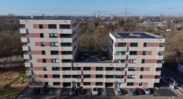 Neues SWD-Mehrfamilienhaus in Vennhausen bezogen - Lokalbüro Düsseldorf