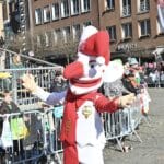 Karneval bringt Verkehrseinschränkungen: Stadt rät zur Anreise mit Bus und&nbsp;Bahn