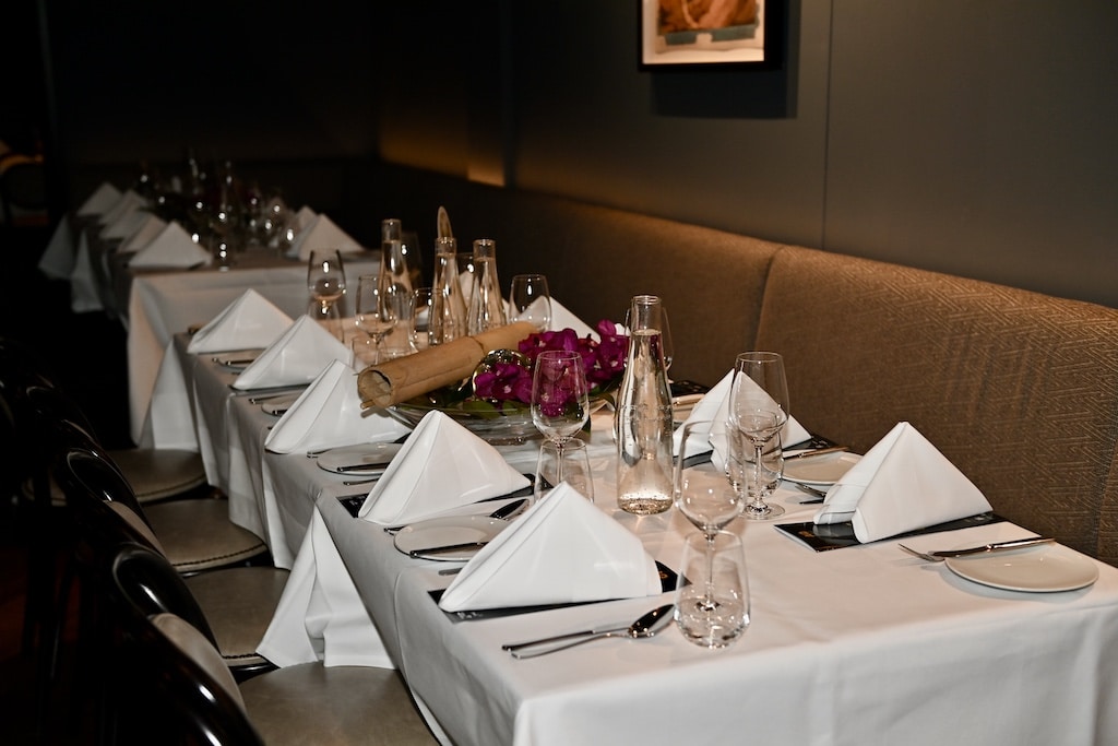 Dem Anlass entsprechen waren die Tische eingedeckt © Lokalbüro Dem Anlass entsprechen waren die Tische eingedeckt © Lokalbüro