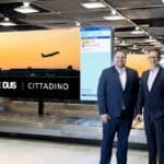 Neue Bildschirme sollen Ankommende am Düsseldorfer Flughafen willkommen heißen