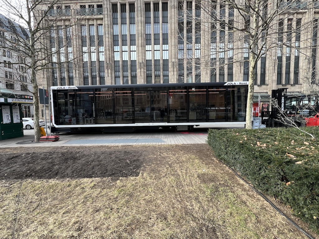 Container als zusätzliche Kommunikationszentrale am Corneliusplatz © Lokalbüro
